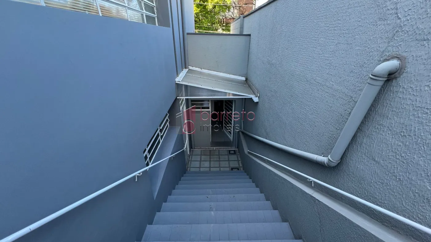 SOBRADO COMERCIAL PARA LOCAÇÃO NO JARDIM MESSINA – JUNDIAÍ/SP