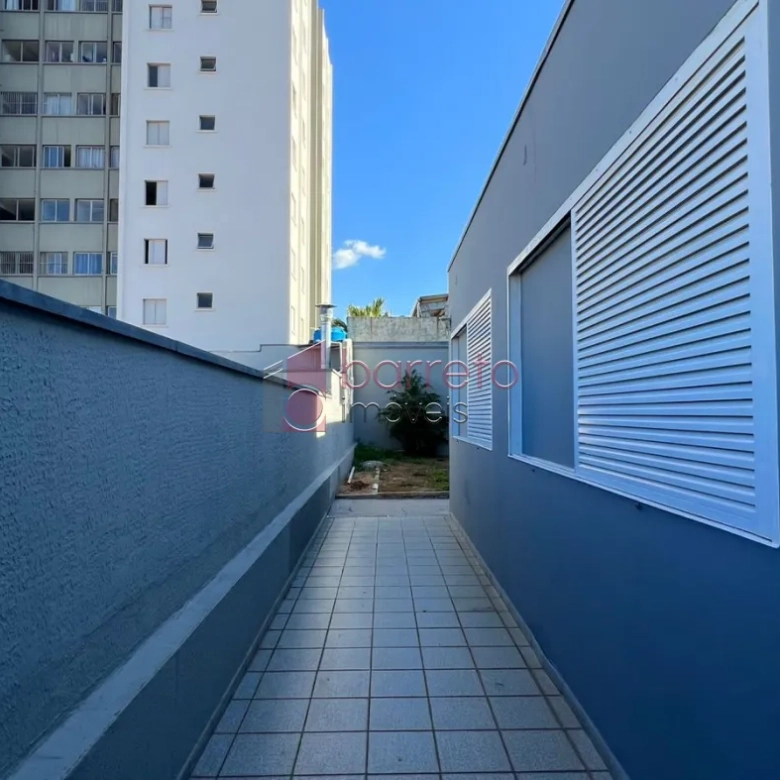 SOBRADO COMERCIAL PARA LOCAÇÃO NO JARDIM MESSINA – JUNDIAÍ/SP