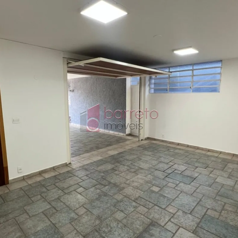 SOBRADO COMERCIAL PARA LOCAÇÃO NO JARDIM MESSINA – JUNDIAÍ/SP