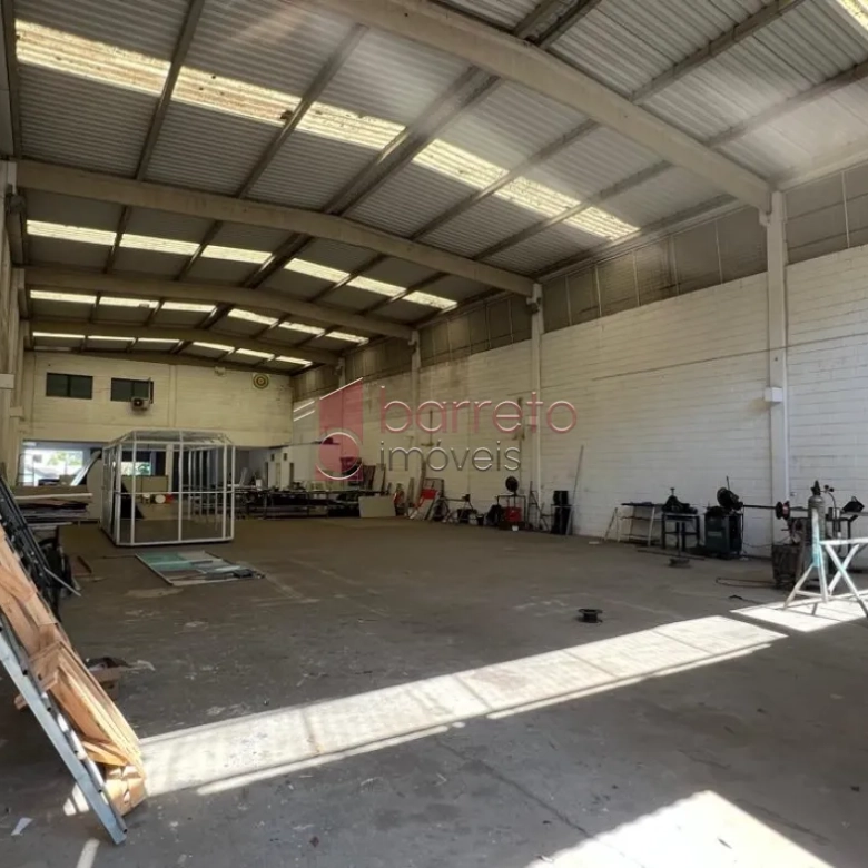 GALPÃO COMERCIAL PARA VENDA E LOCAÇÃO NA PONTE SÃO JOÃO – JUNDIAÍ/SP
