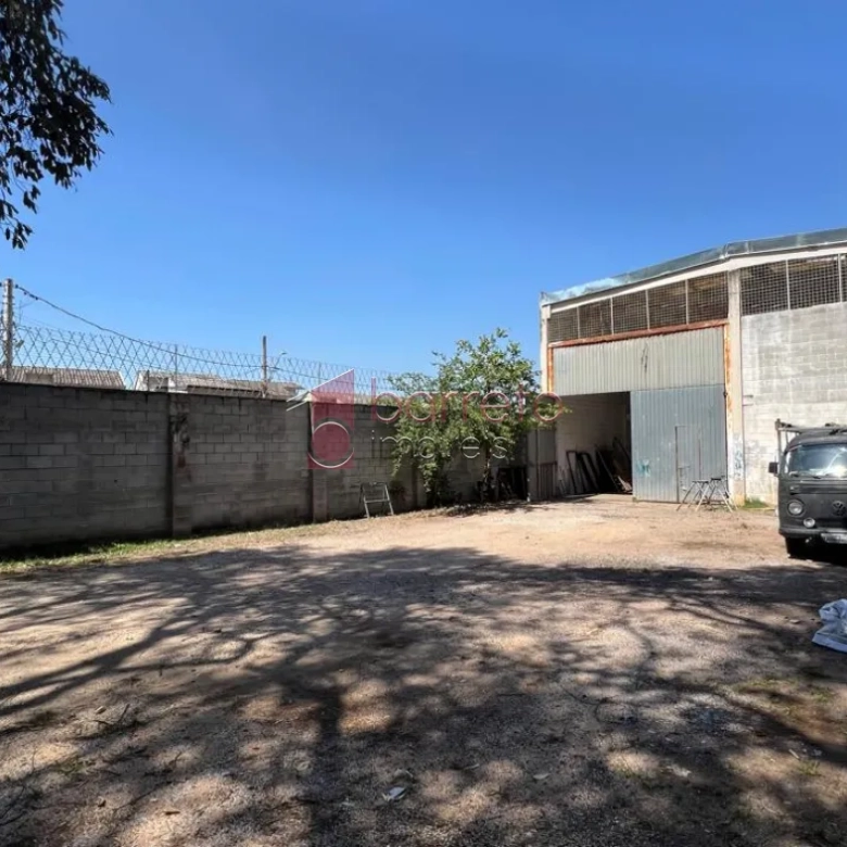 GALPÃO COMERCIAL PARA VENDA E LOCAÇÃO NA PONTE SÃO JOÃO – JUNDIAÍ/SP