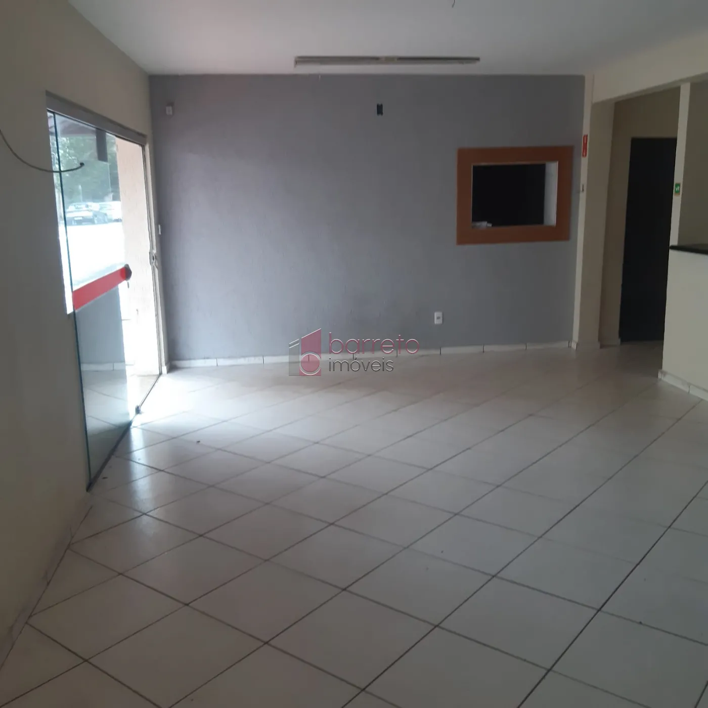 PRÉDIO COMERCIAL PARA VENDA E LOCAÇÃO NO BAIRRO VIANELO EM JUNDIAÍ/SP