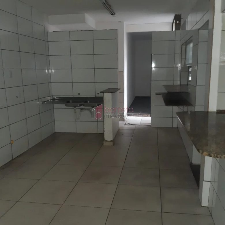 PRÉDIO COMERCIAL PARA VENDA E LOCAÇÃO NO BAIRRO VIANELO EM JUNDIAÍ/SP