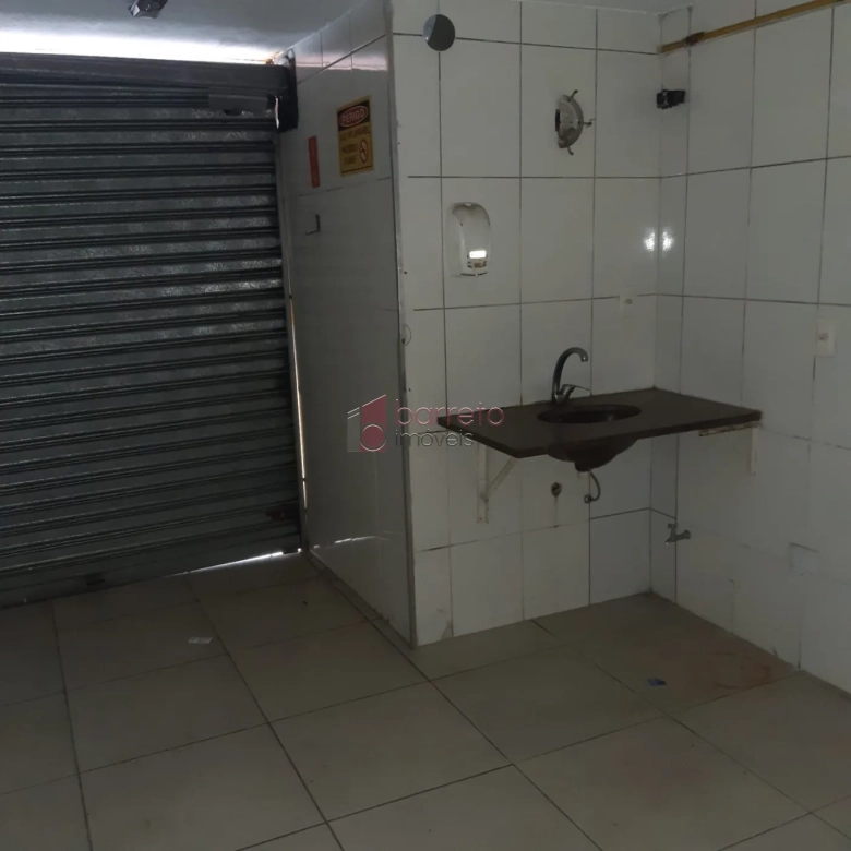 PRÉDIO COMERCIAL PARA VENDA E LOCAÇÃO NO BAIRRO VIANELO EM JUNDIAÍ/SP
