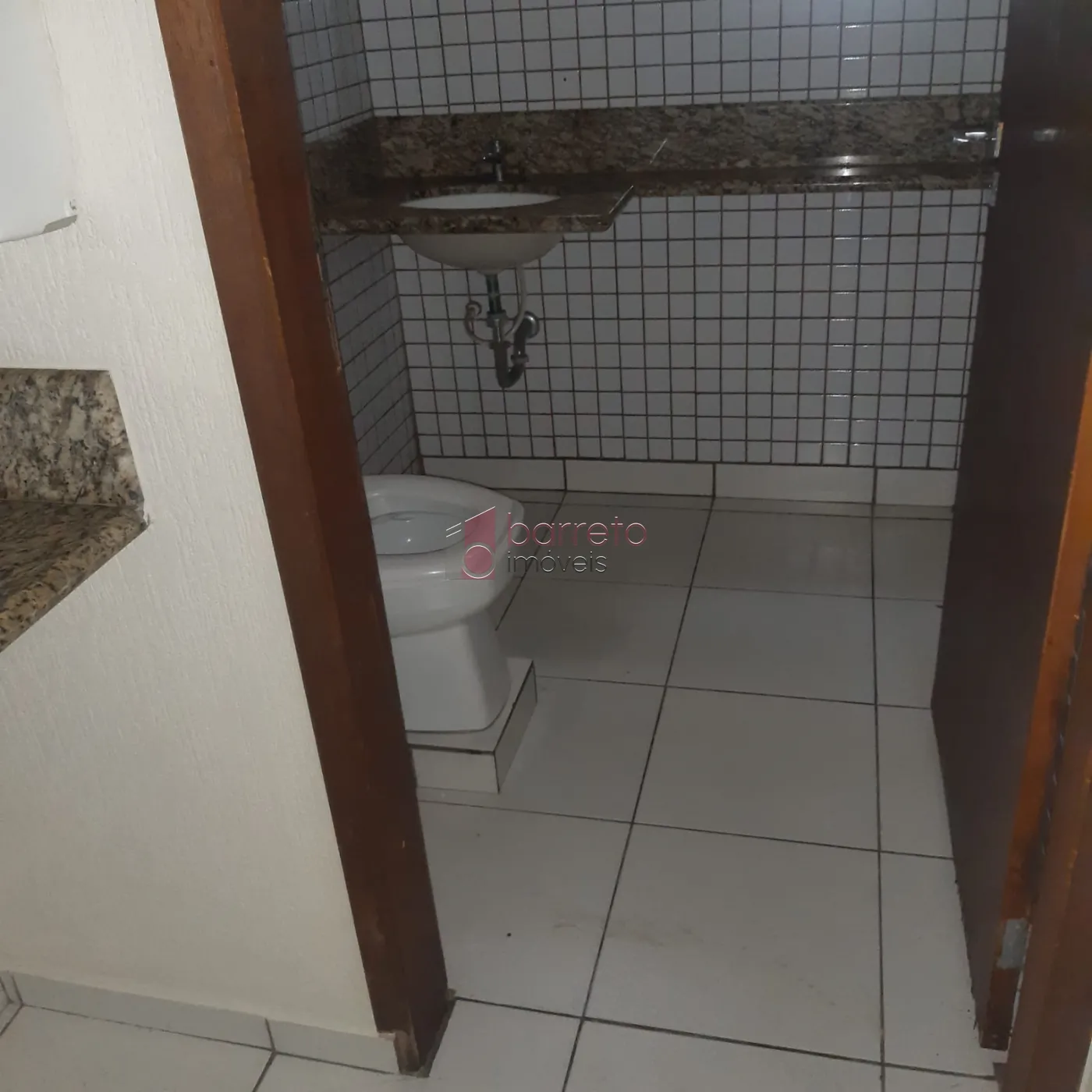 PRÉDIO COMERCIAL PARA VENDA E LOCAÇÃO NO BAIRRO VIANELO EM JUNDIAÍ/SP