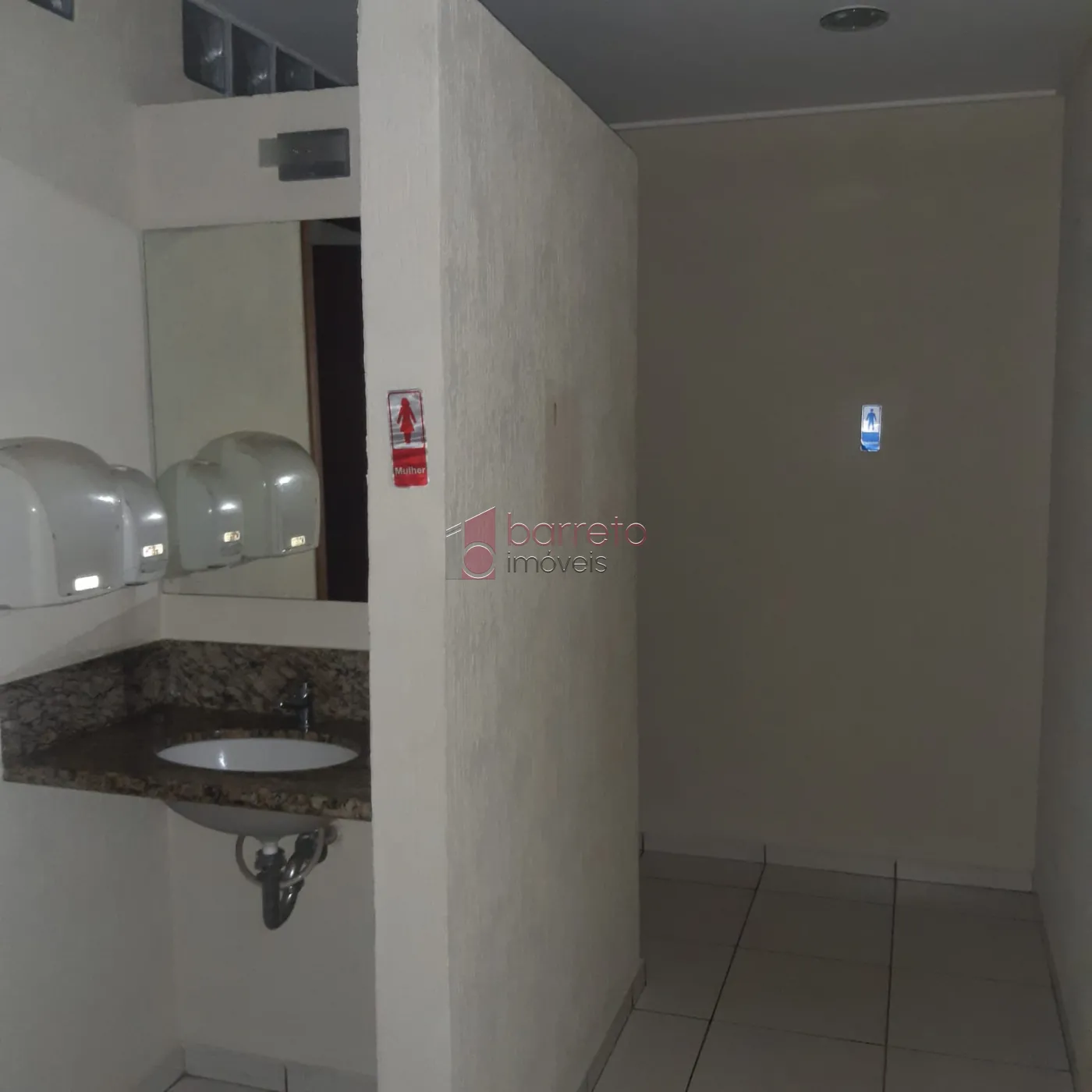PRÉDIO COMERCIAL PARA VENDA E LOCAÇÃO NO BAIRRO VIANELO EM JUNDIAÍ/SP