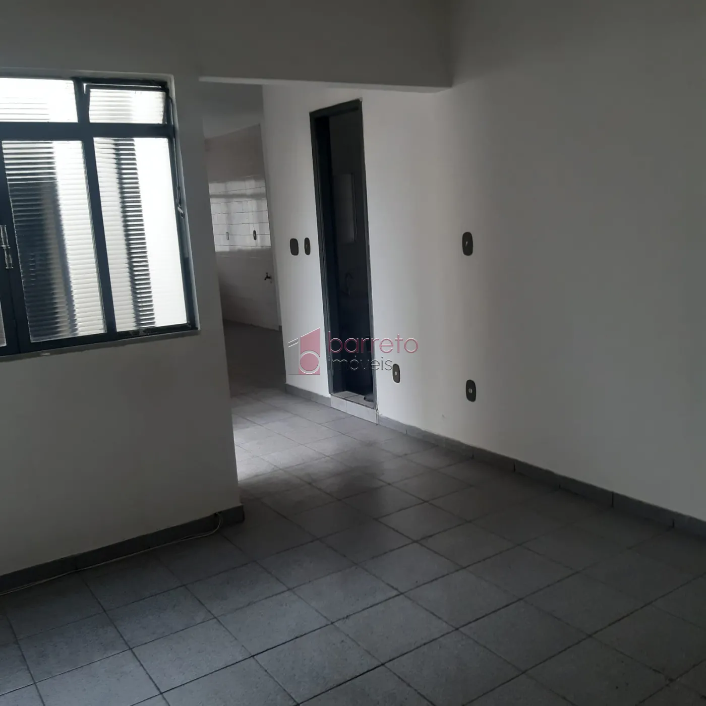 PRÉDIO COMERCIAL PARA VENDA E LOCAÇÃO NO BAIRRO VIANELO EM JUNDIAÍ/SP