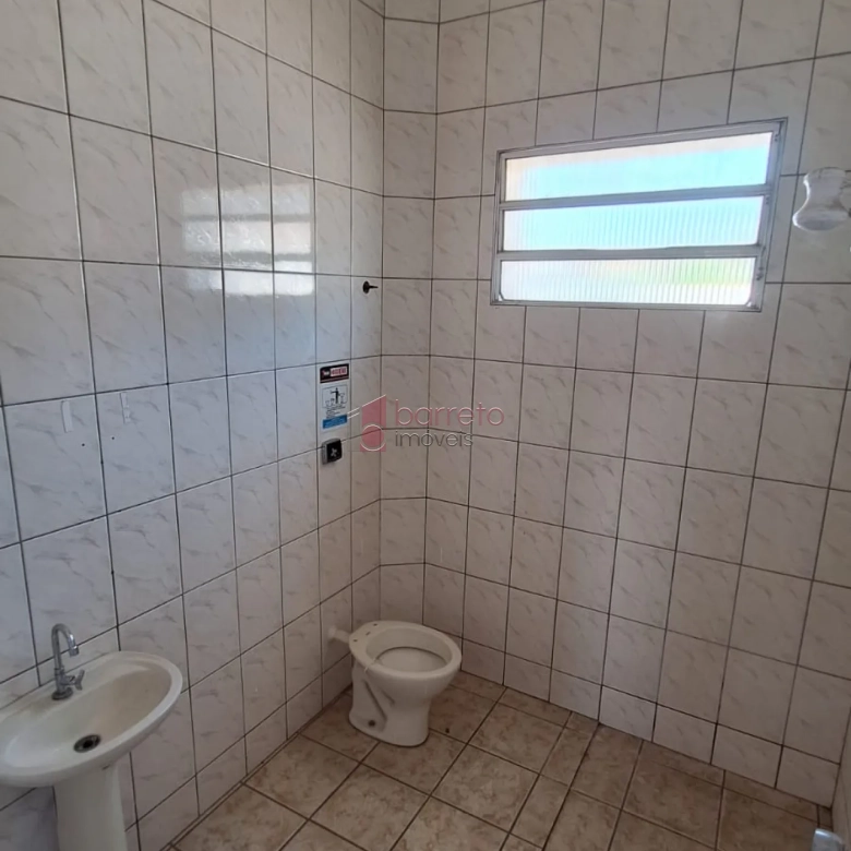 SALA COMERCIAL EM PISO SUPERIOR PARA LOCAÇÃO NA COLÔNIA – JUNDIAÍ/SP