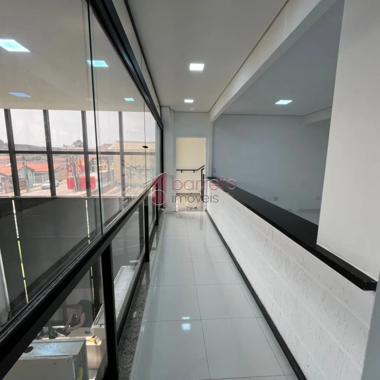 SALA COMERCIAL PARA LOCAÇÃO E VENDA NO PARQUE RESIDENCIAL ELOY CHAVES – JUNDIAÍ/SP