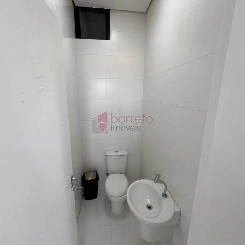 SALA COMERCIAL PARA LOCAÇÃO E VENDA NO PARQUE RESIDENCIAL ELOY CHAVES – JUNDIAÍ/SP
