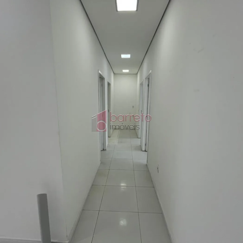 SALA COMERCIAL PARA LOCAÇÃO E VENDA NO PARQUE RESIDENCIAL ELOY CHAVES – JUNDIAÍ/SP