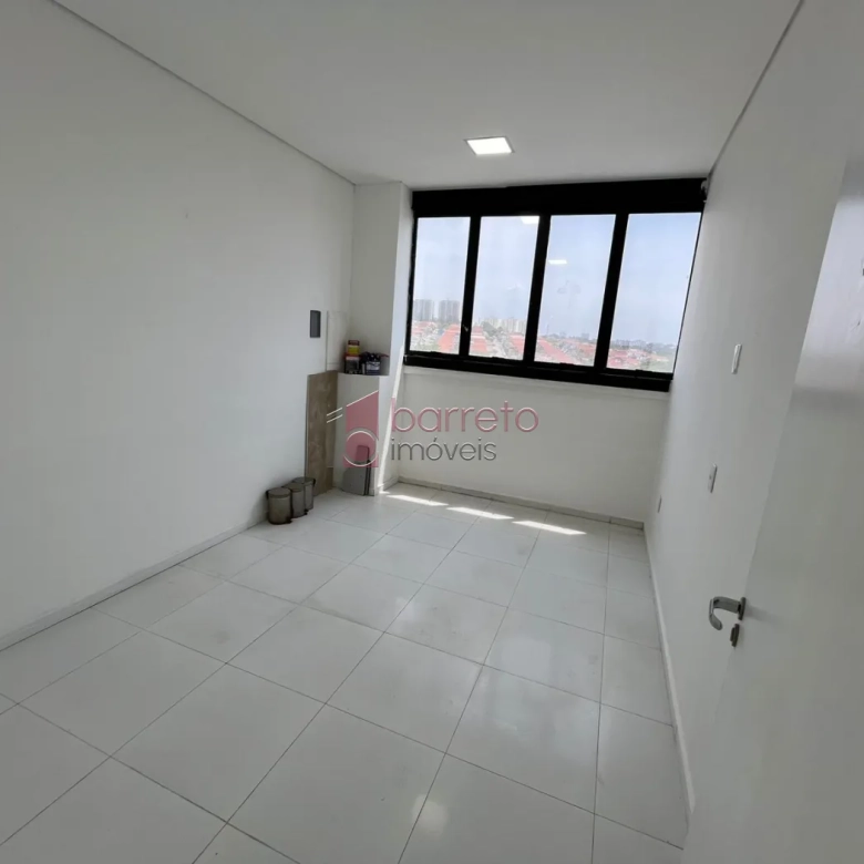 SALA COMERCIAL PARA LOCAÇÃO E VENDA NO PARQUE RESIDENCIAL ELOY CHAVES – JUNDIAÍ/SP