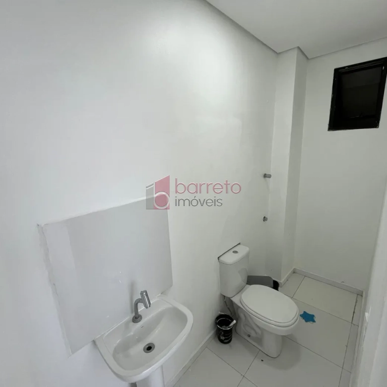 SALA COMERCIAL PARA LOCAÇÃO E VENDA NO PARQUE RESIDENCIAL ELOY CHAVES – JUNDIAÍ/SP
