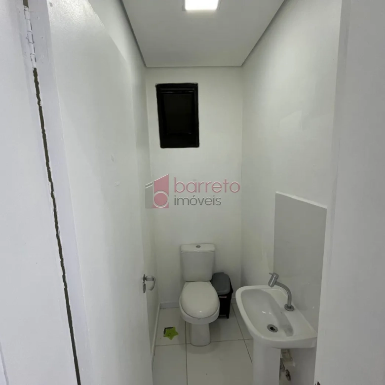 SALA COMERCIAL PARA LOCAÇÃO E VENDA NO PARQUE RESIDENCIAL ELOY CHAVES – JUNDIAÍ/SP