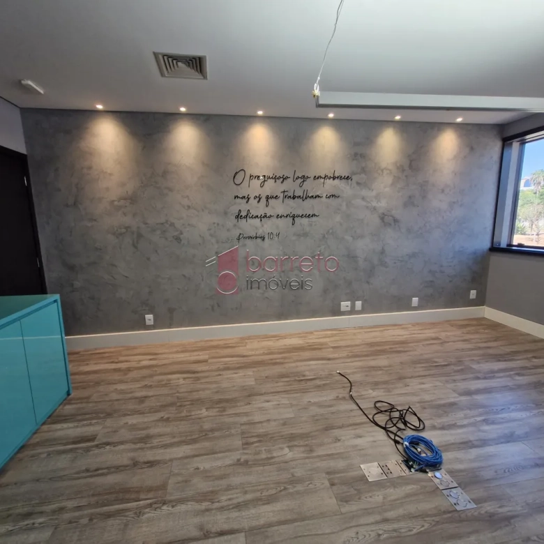 SALA COMERCIAL À  VENDA NO EDIFÍCIO PARQUE DA UVA NO ANHANGABAÚ – JUNDIAÍ/SP