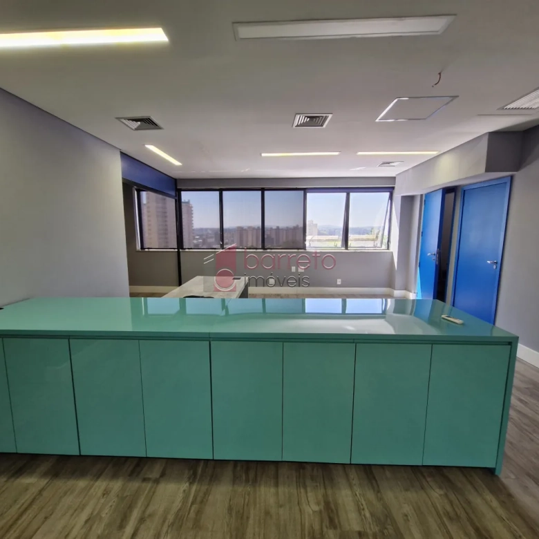 SALA COMERCIAL À  VENDA NO EDIFÍCIO PARQUE DA UVA NO ANHANGABAÚ – JUNDIAÍ/SP
