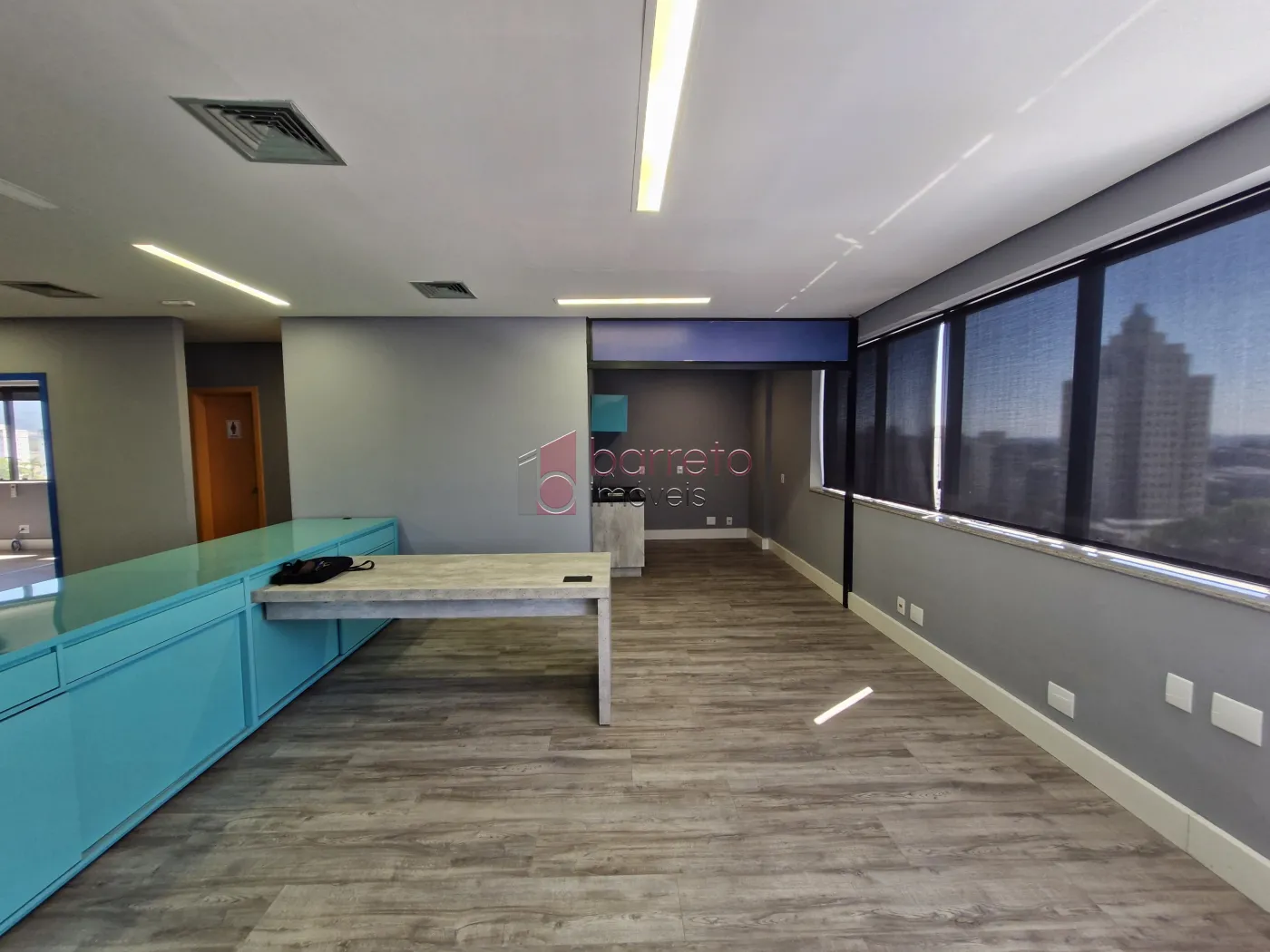 SALA COMERCIAL À  VENDA NO EDIFÍCIO PARQUE DA UVA NO ANHANGABAÚ – JUNDIAÍ/SP