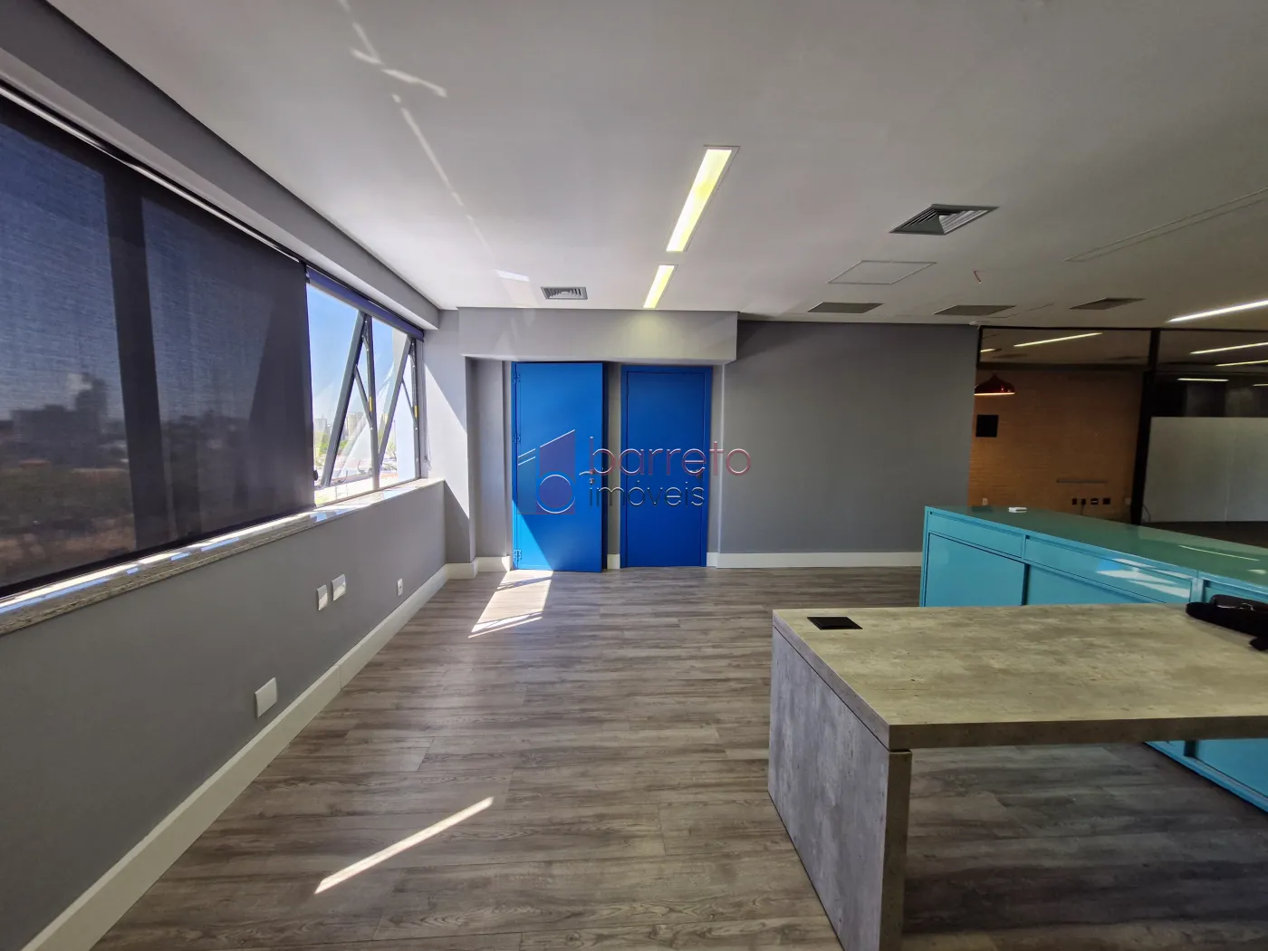 SALA COMERCIAL À  VENDA NO EDIFÍCIO PARQUE DA UVA NO ANHANGABAÚ – JUNDIAÍ/SP