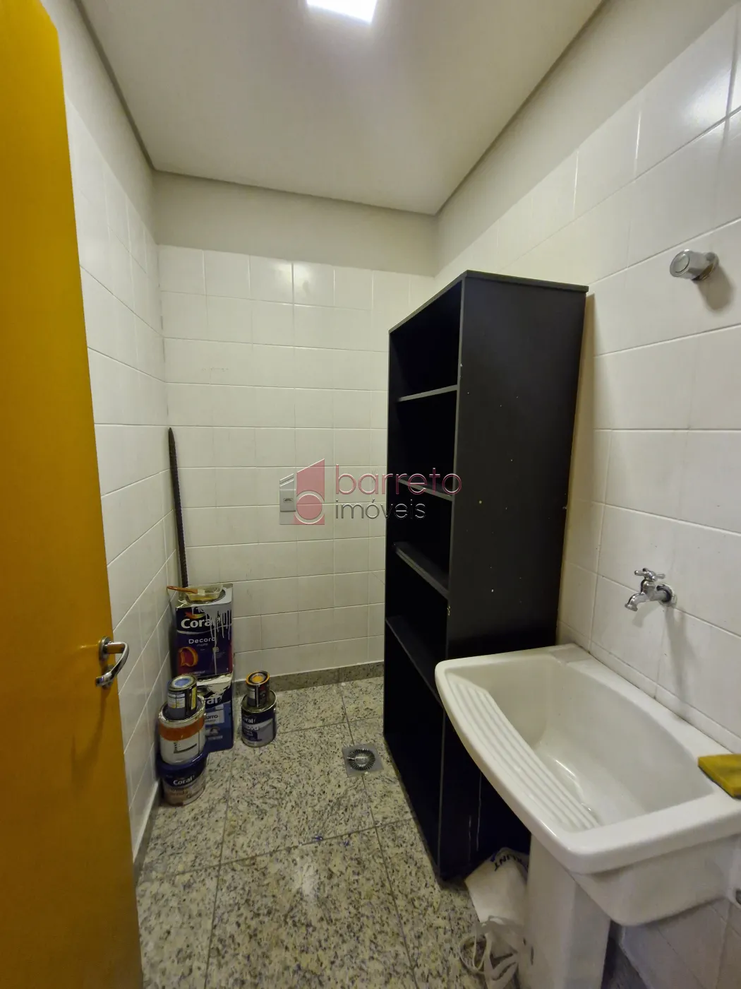 SALA COMERCIAL À  VENDA NO EDIFÍCIO PARQUE DA UVA NO ANHANGABAÚ – JUNDIAÍ/SP