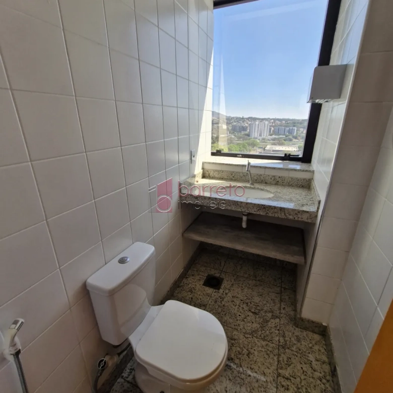 SALA COMERCIAL À  VENDA NO EDIFÍCIO PARQUE DA UVA NO ANHANGABAÚ – JUNDIAÍ/SP