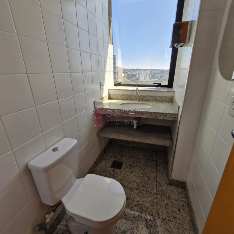 SALA COMERCIAL À  VENDA NO EDIFÍCIO PARQUE DA UVA NO ANHANGABAÚ – JUNDIAÍ/SP