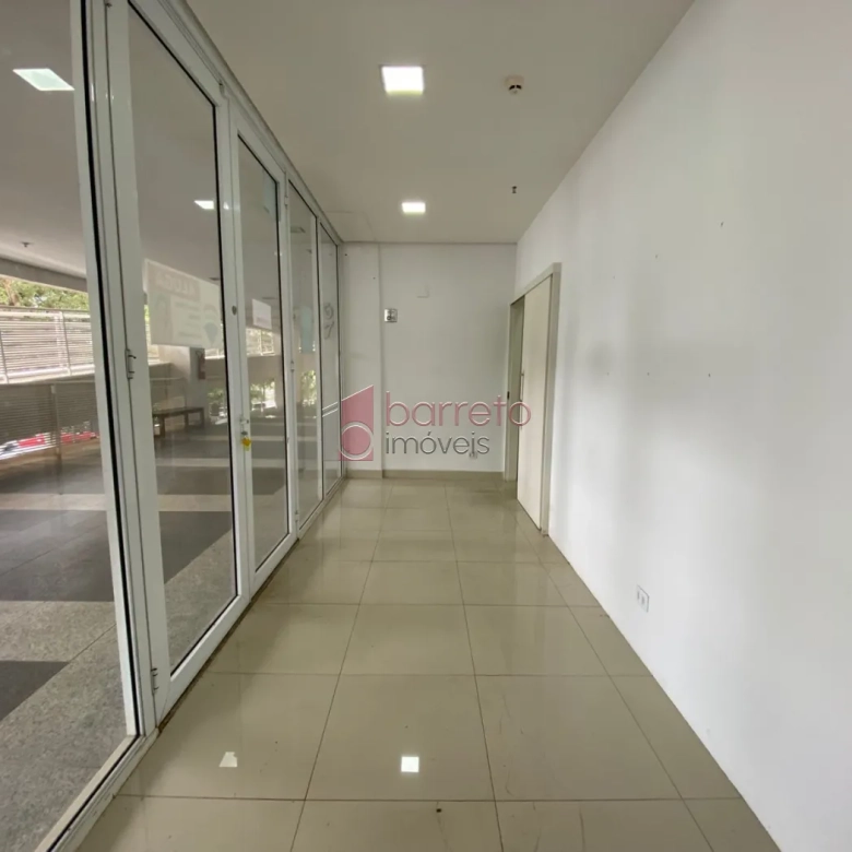 SALA COMERCIAL PARA VENDA E LOCAÇÃO NO CONDOMÍNIO GOLDEN OFFICE – JUNDIAÍ/SP