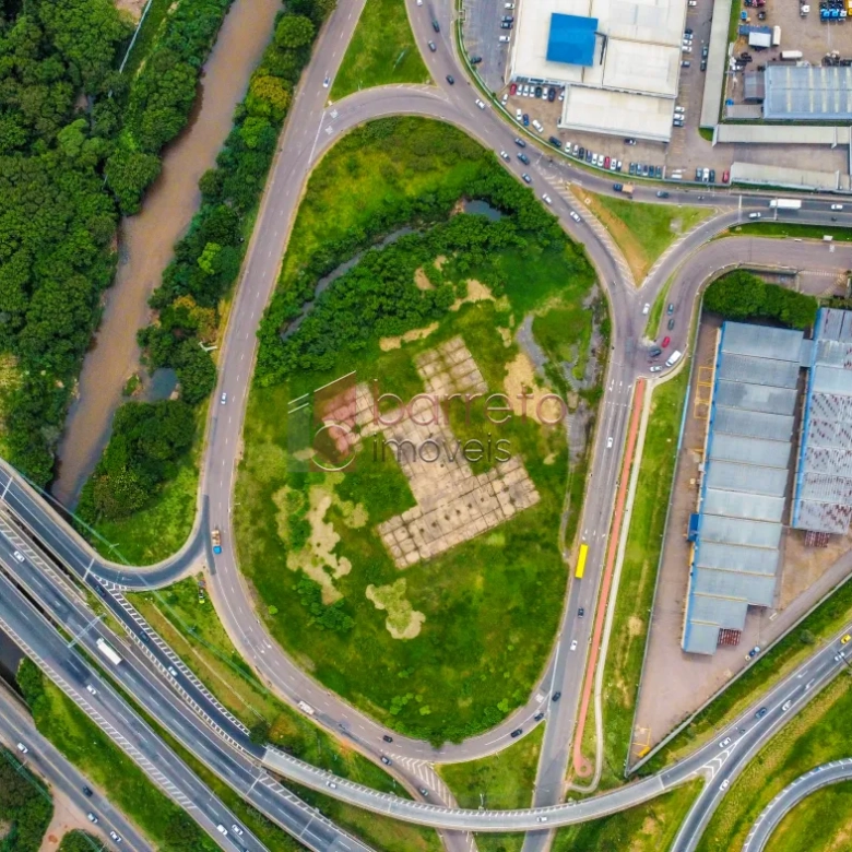 ÁREA COMERCIAL À VENDA EM JUNDIAÍ/SP