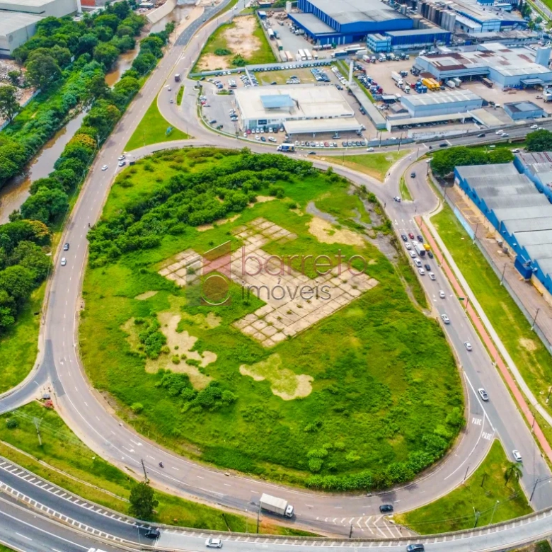ÁREA COMERCIAL À VENDA EM JUNDIAÍ/SP
