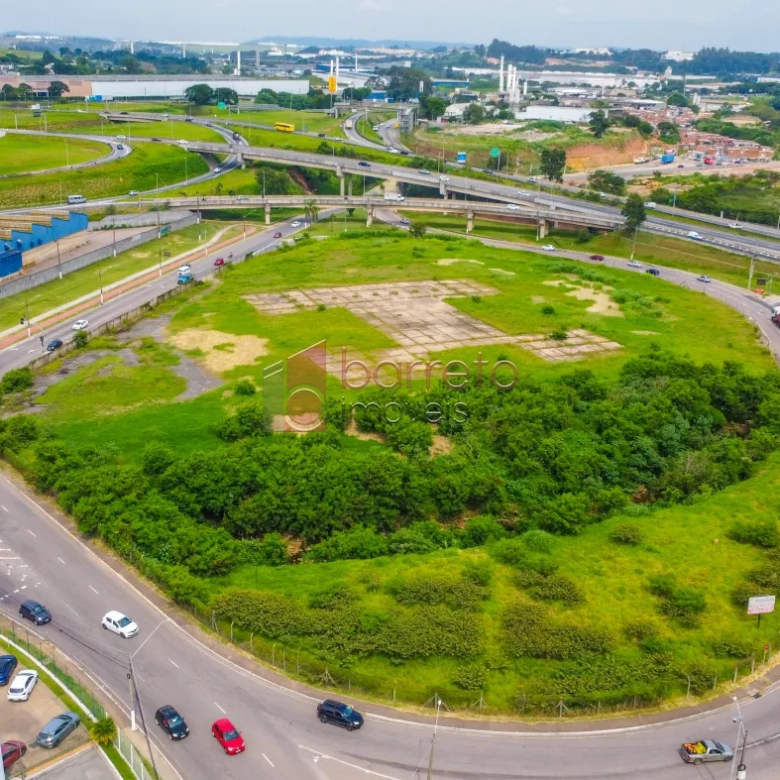 ÁREA COMERCIAL À VENDA EM JUNDIAÍ/SP