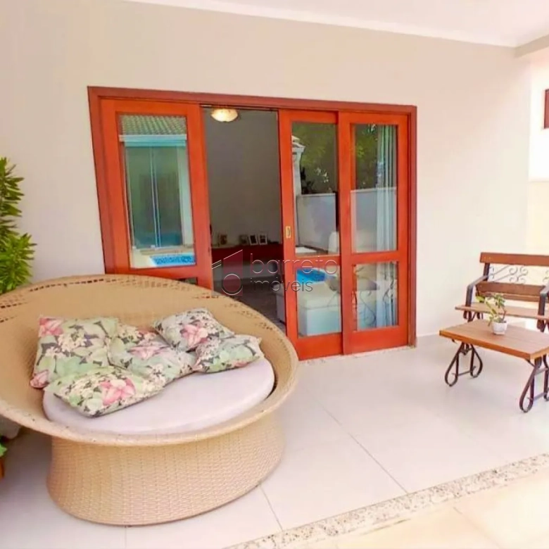 CASA À VENDA NO CONDOMÍNIO VILLAGGIO CAPRICCIO – LOUVEIRA/SP