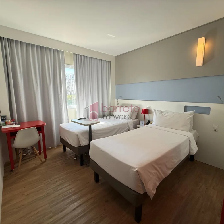 FLAT À VENDA NO MERCURE HOTEL – JUNDIAÍ/SP
