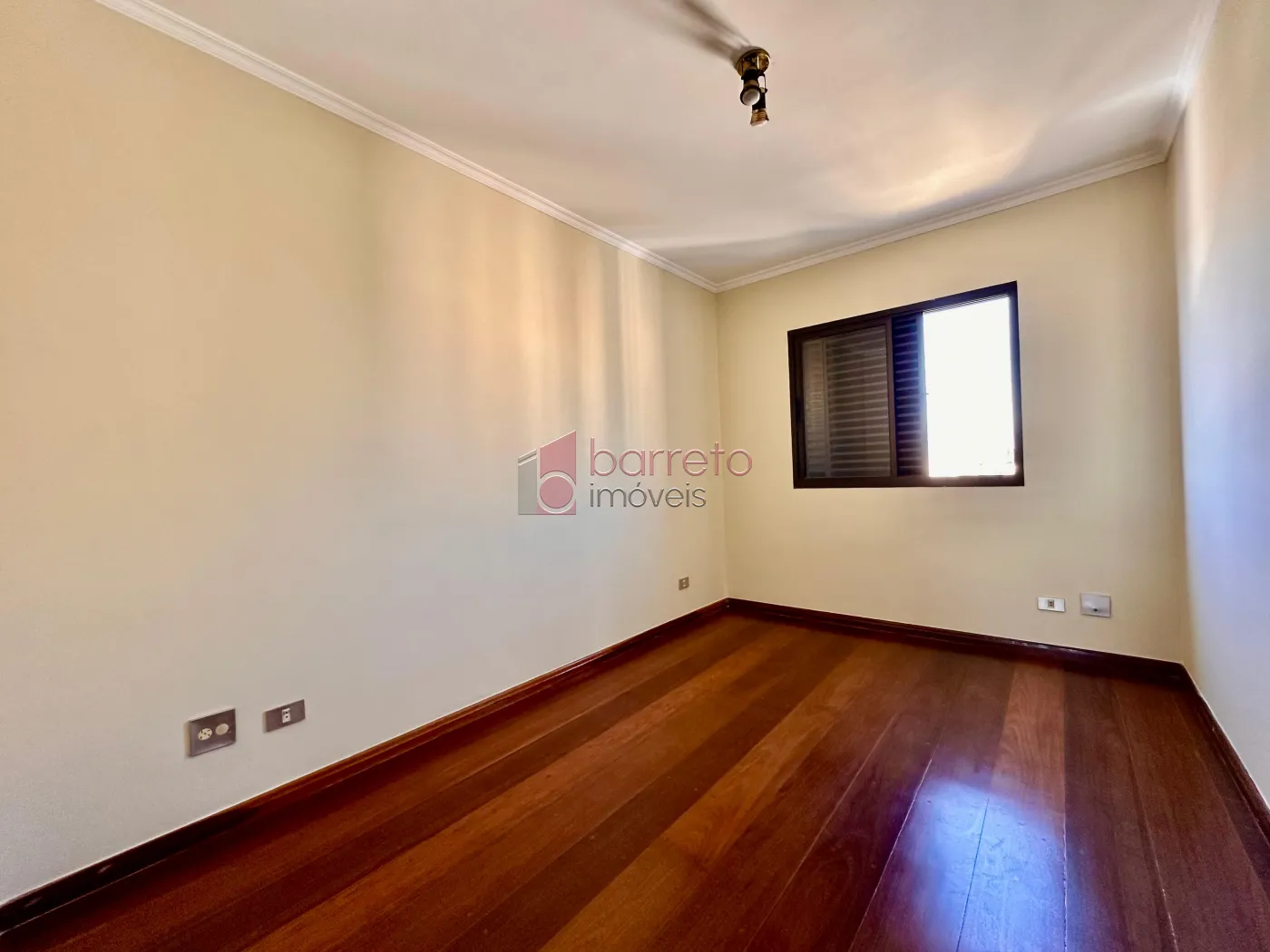 APARTAMENTO À VENDA NO EDIFÍCIO TROPICAL – JARDIM PARIS – JUNDIAÍ/SP