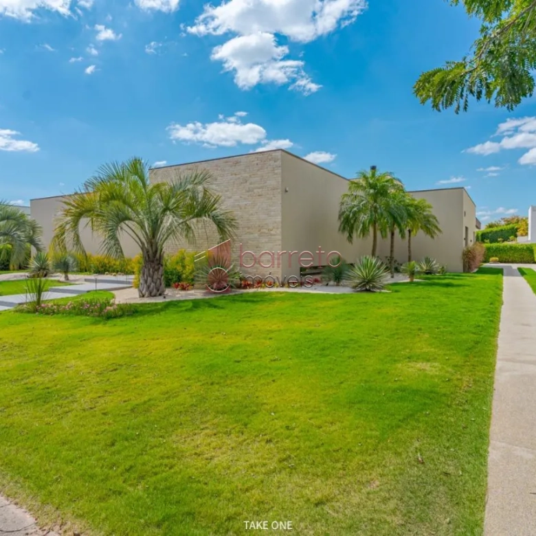 CASA TÉRREA À VENDA NO CONDOMÍNIO PORTAL JAPY GOLF CLUB EM CABREÚVA/SP