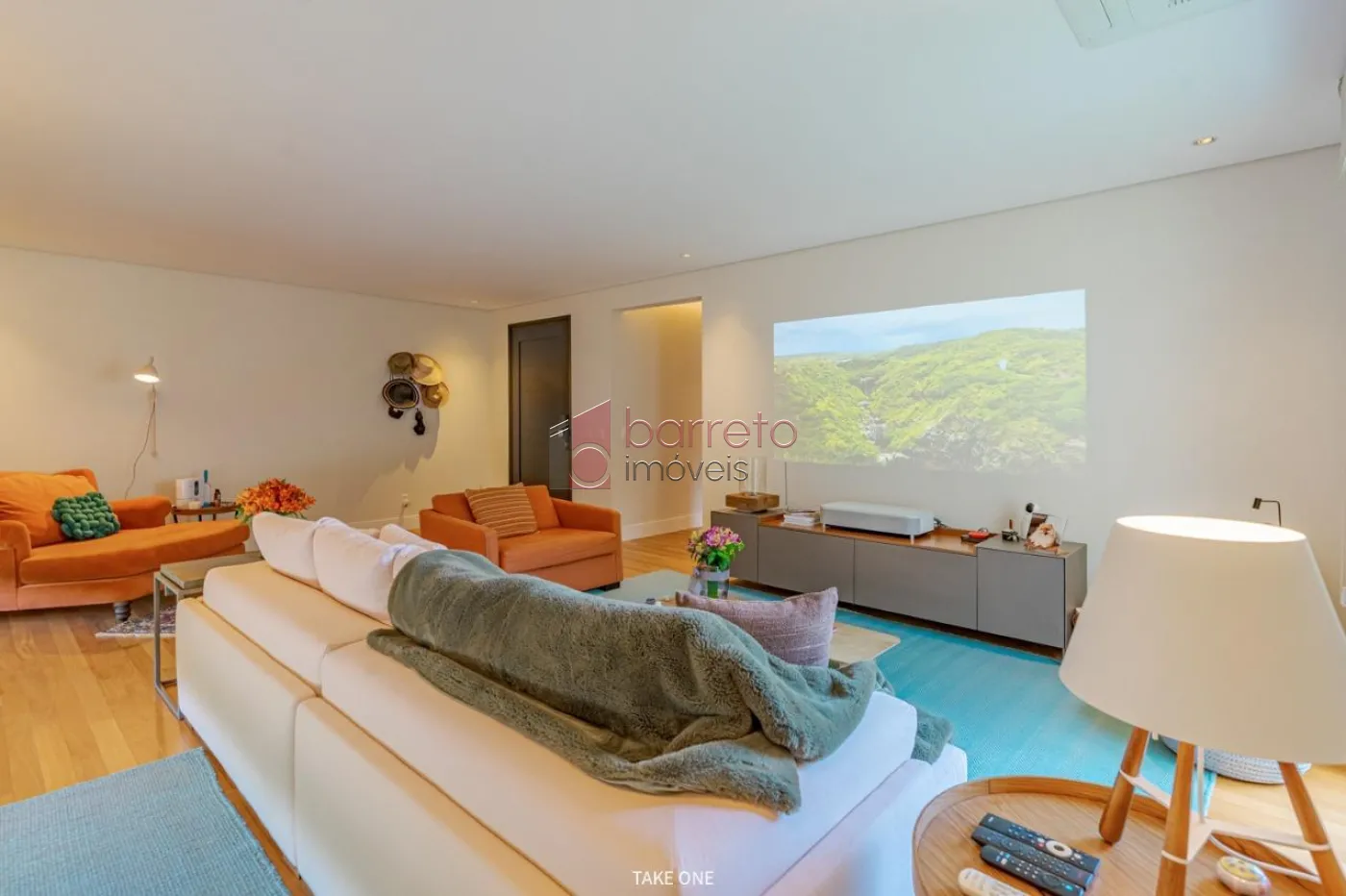 CASA TÉRREA À VENDA NO CONDOMÍNIO PORTAL JAPY GOLF CLUB EM CABREÚVA/SP