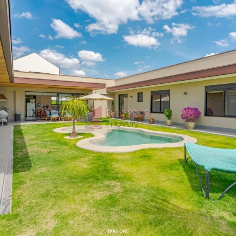 CASA TÉRREA À VENDA NO CONDOMÍNIO PORTAL JAPY GOLF CLUB EM CABREÚVA/SP