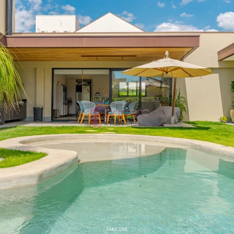 CASA TÉRREA À VENDA NO CONDOMÍNIO PORTAL JAPY GOLF CLUB EM CABREÚVA/SP