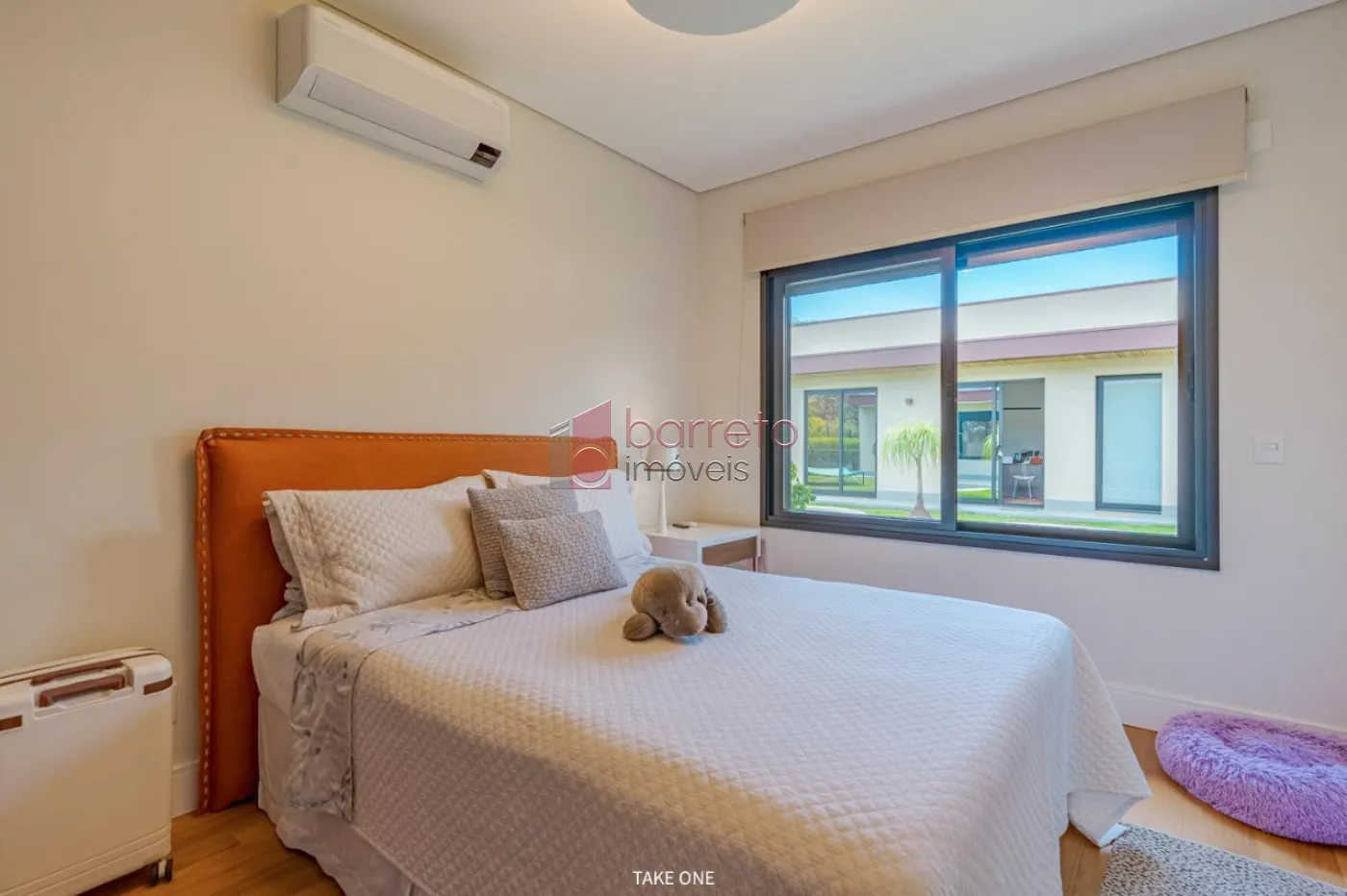 CASA TÉRREA À VENDA NO CONDOMÍNIO PORTAL JAPY GOLF CLUB EM CABREÚVA/SP