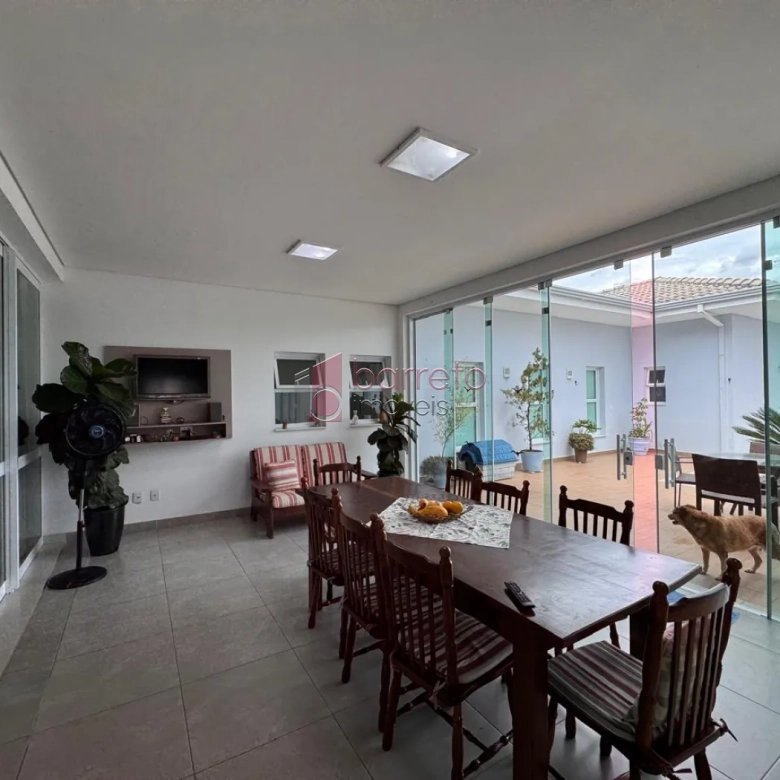 CASA TÉRREA À VENDA NO CONDOMÍNIO HARAS PINDORAMA – CABREÚVA/SP