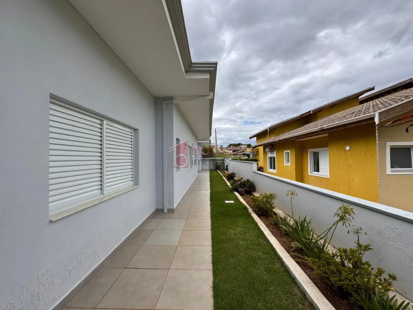CASA TÉRREA À VENDA NO CONDOMÍNIO HARAS PINDORAMA – CABREÚVA/SP