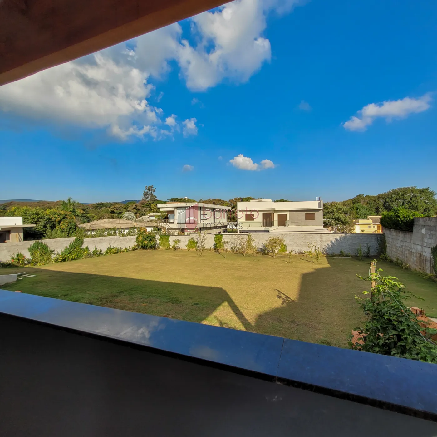 CASA PARA LOCAÇÃO OU VENDA NO CONDOMÍNIO HARAS PINDORAMA – CABREÚVA/SP
