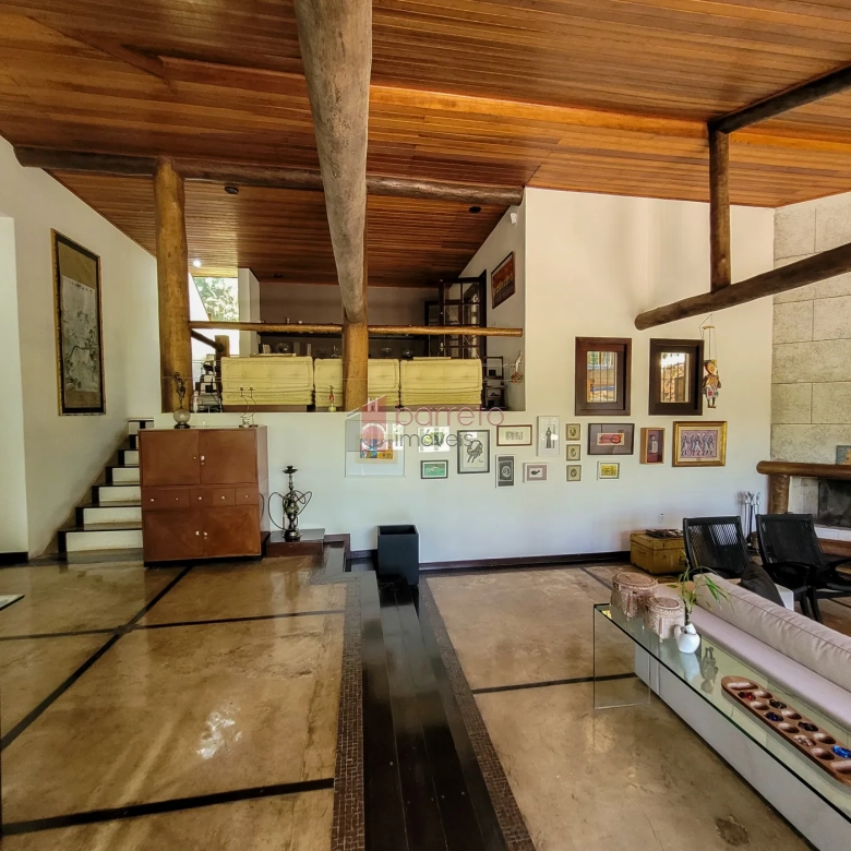 CASA À VENDA NO CONDOMÍNIO CAPITAL VILLE EM CAJAMAR/SP