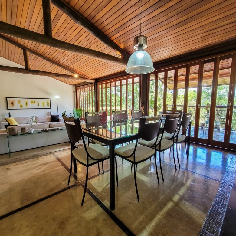 CASA À VENDA NO CONDOMÍNIO CAPITAL VILLE EM CAJAMAR/SP
