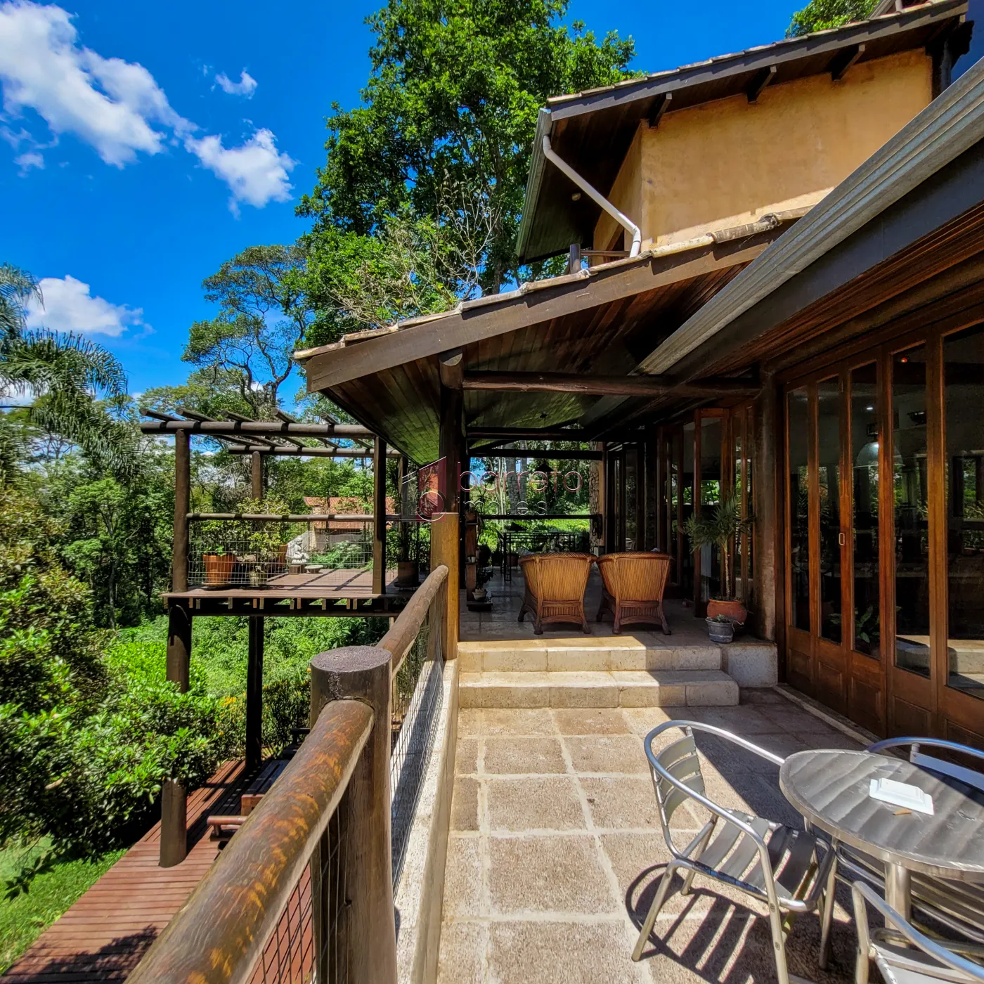 CASA À VENDA NO CONDOMÍNIO CAPITAL VILLE EM CAJAMAR/SP