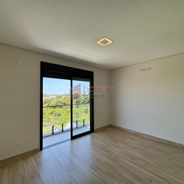CASA SOBRADO COM 03 SUÍTES À VENDA NO CONDOMÍNIO VILLAGIO AZZURE – ITUPEVA/SP
