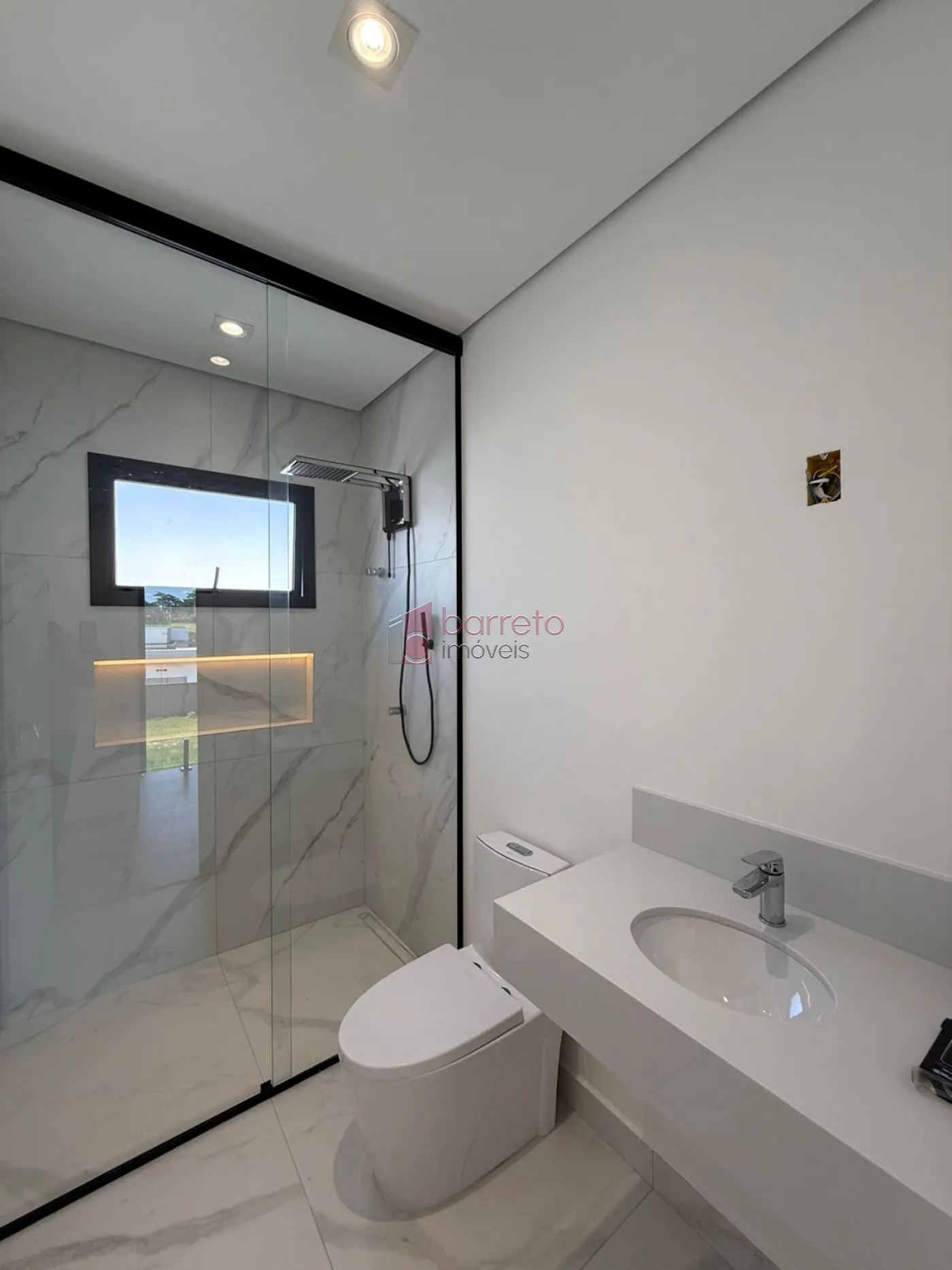 CASA SOBRADO COM 03 SUÍTES À VENDA NO CONDOMÍNIO VILLAGIO AZZURE – ITUPEVA/SP