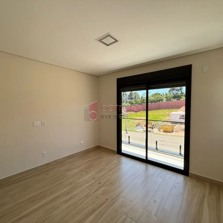 CASA SOBRADO COM 03 SUÍTES À VENDA NO CONDOMÍNIO VILLAGIO AZZURE – ITUPEVA/SP