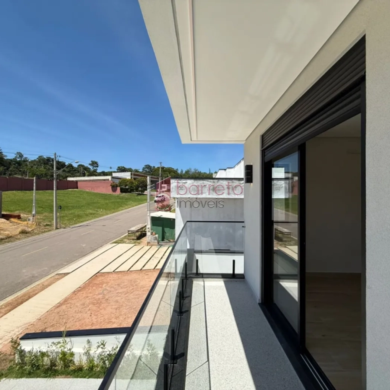 CASA SOBRADO COM 03 SUÍTES À VENDA NO CONDOMÍNIO VILLAGIO AZZURE – ITUPEVA/SP