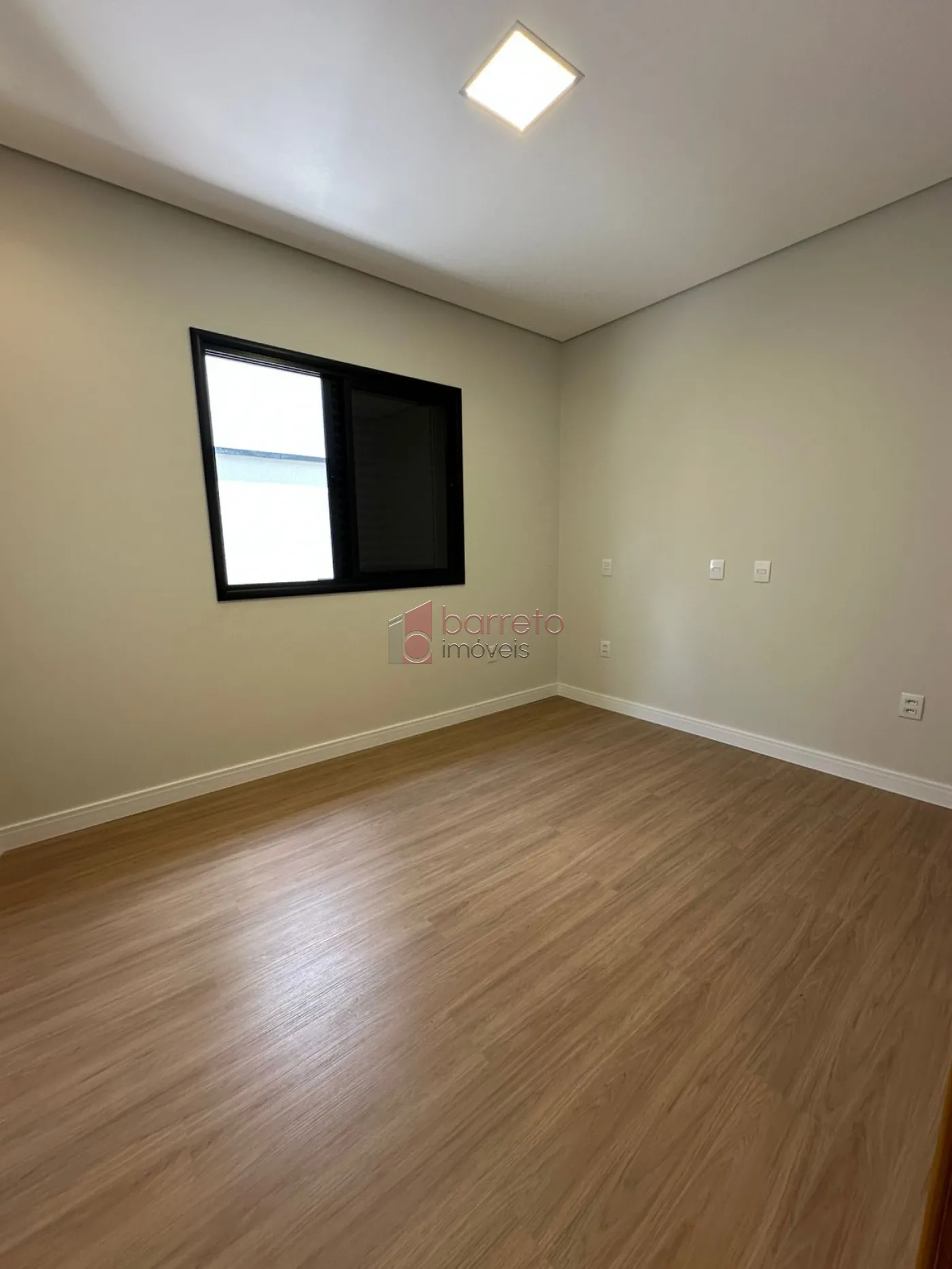 CASA COM 3 SUÍTES À VENDA NO CONDOMÍNIO PHYTUS – CABREÚVA/SP
