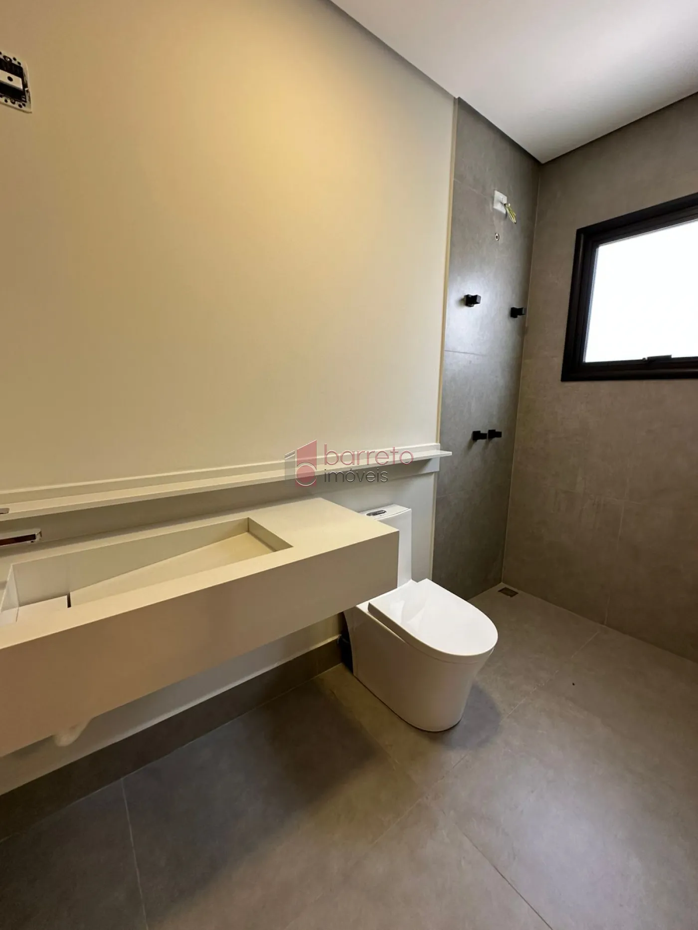 CASA COM 3 SUÍTES À VENDA NO CONDOMÍNIO PHYTUS – CABREÚVA/SP