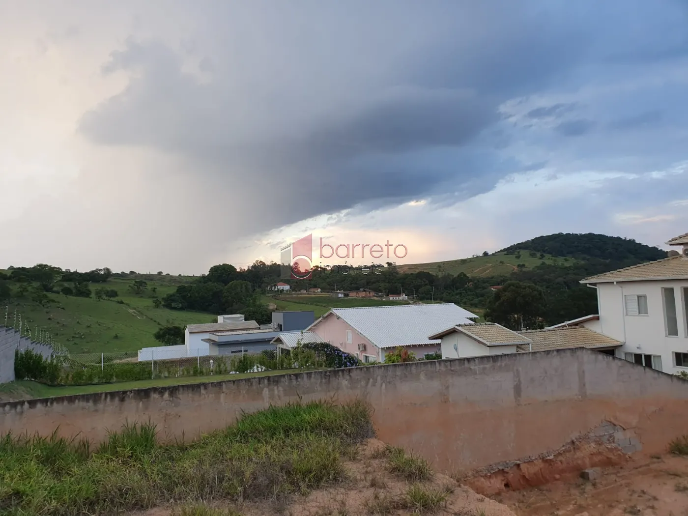 TERRENO À VENDA NO CONDOMÍNIO RESIDENCIAL MONTES CLAROS – ITUPEVA/SP